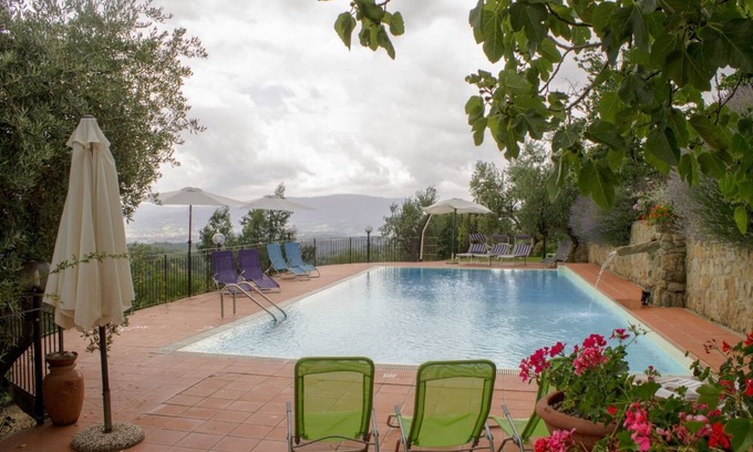 Pian di Sco Apartment | Cosy apartment for 5 people with WIFI, pool and TV