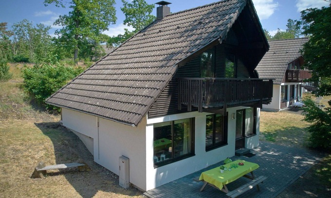 Feriendorf Frankenau House | Cosy apartment in villa for 6 guests with WIFI, TV and terrace