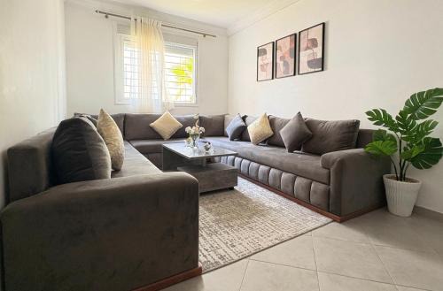 Hjar Ennhal Apartment | Cosy Apartment Near Beach & Airport