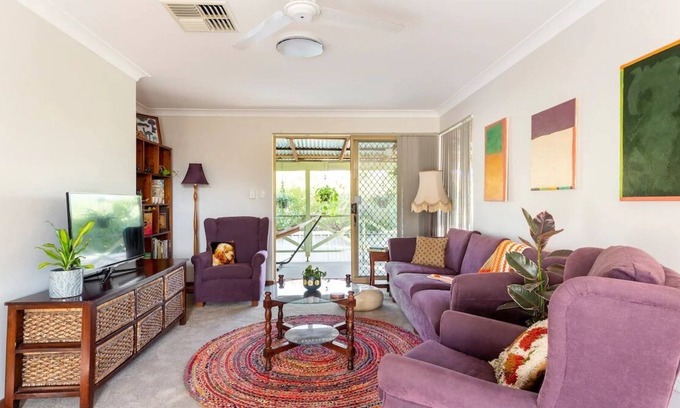 Maylands Apartment | Cosy family friendly retreat 10 mins to airport/city