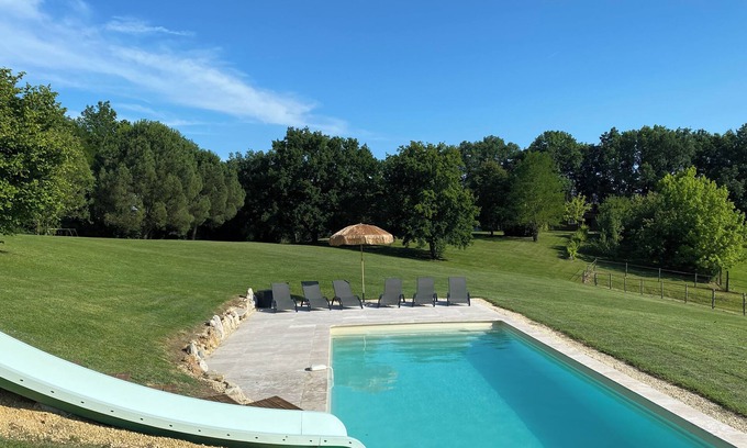 Saint-Pastour House | Cosy house pool and 7-metre slide