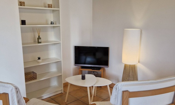 Estang House | Cosy, renovated country house in a quiet location with private garden