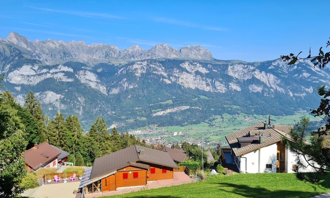 Flums Ski Chalet | cosy ski chalet in Flumserberg rental for the entire season Dec '23 - March '24