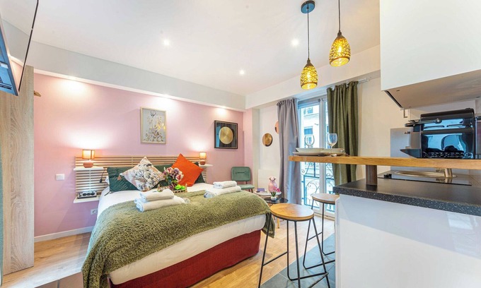 Strasbourg -Saint-Denis Apartment | Cosy studio - 2P - Center of Paris