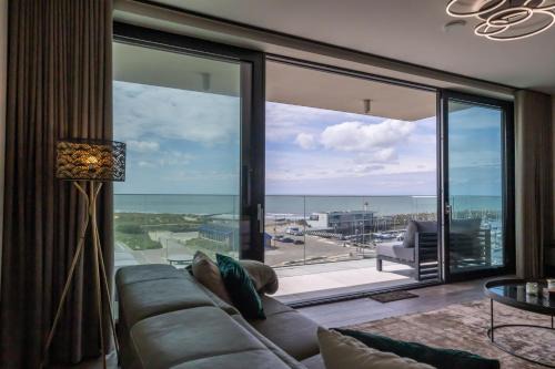 Cadzand-Bad Apartment | Côte de la Mer, Ultra Luxurious, Sea View, use of shared pool and sauna