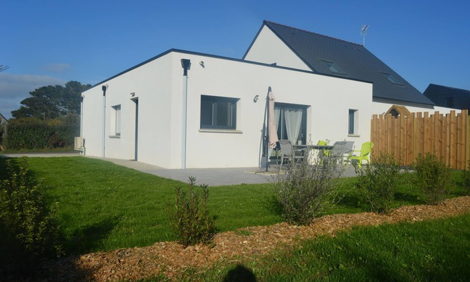 Penvenan House | Cottage 500 m from the beach and the port - Modern and new