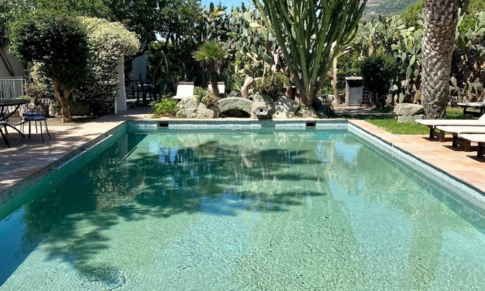 Panza Apartment | "Cottage Africa" with terrace, swimming pool and thermal whirlpool