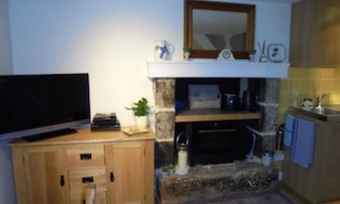 Dinan Cottage | Cottage Albertine- In A Garden Setting With Views Over The Rooftops Of Dinan