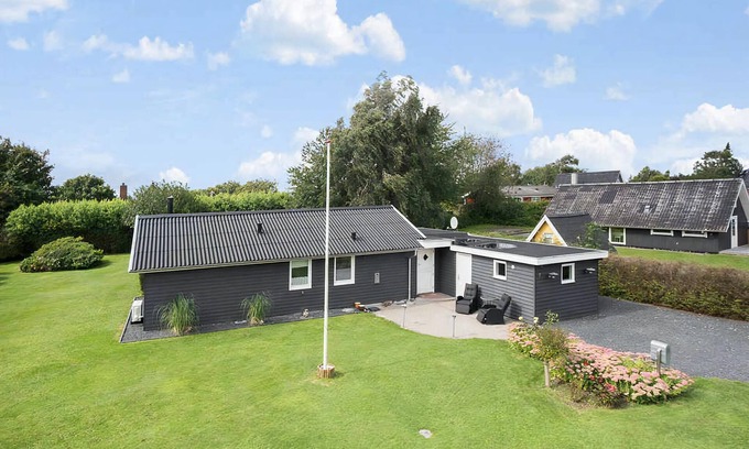 Middelfart House | Cottage close to the beach.