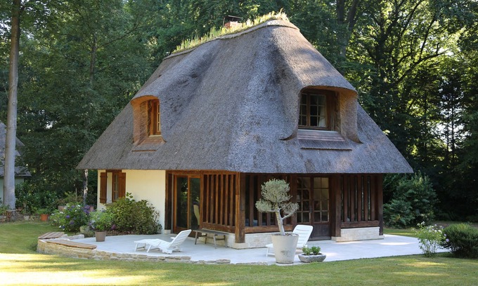 Saint-Gatien-des-Bois House | Cottage in a forest estate 15 min from the sea