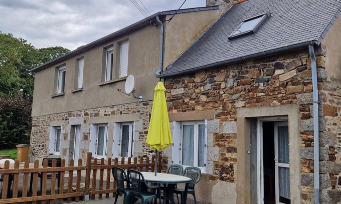 Plerin House | Cottage in France near Côte du Goëlo