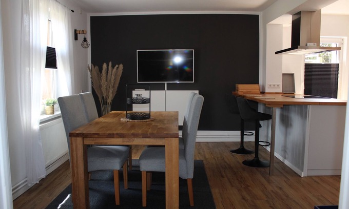 Guestrow House | Cottage in Kluess