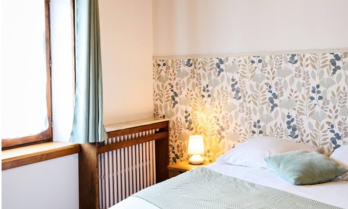 Chenou Cottage | Cottage 'Le Prunier' with Shared Garden and Wifi