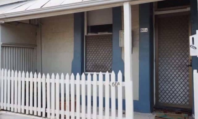 Adelaide Central Business District House | Cottage Moore - Part of Harrietts