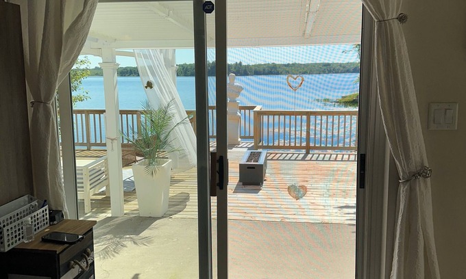 Central Frontenac Cottage | Cottage oasis north of Kingston