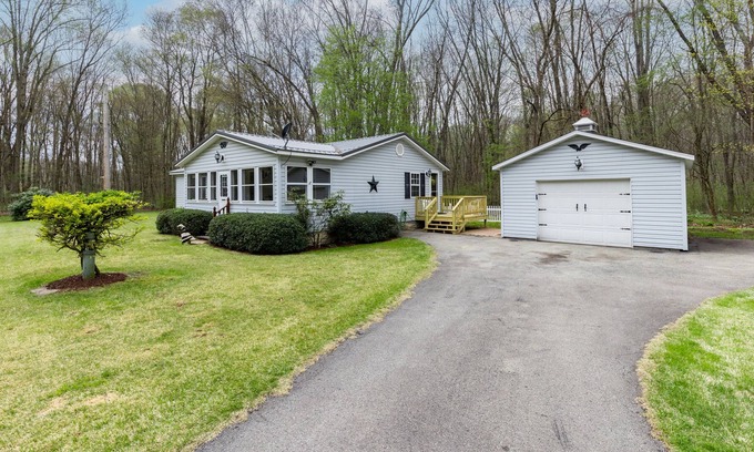 Confluence Cottage | Cottage on the Casselman