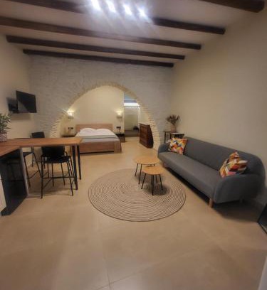 Ios House | Coucou Boutique Studio
