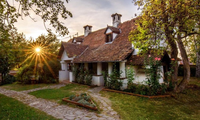 Miclosoara House | Count Kálnoky's Transylvanian Guesthouses
