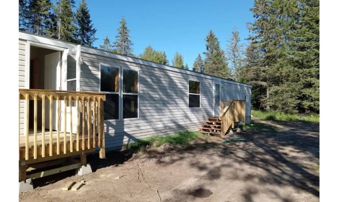 Jacobson House | Country Corner 3 bedroom home in country