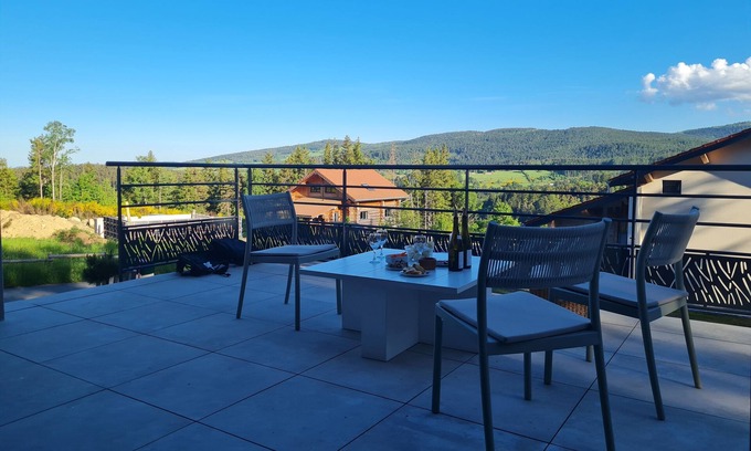 Chalmazel-Jeansagniere House | Country house in the heart of nature and 2 steps from the via ferrata