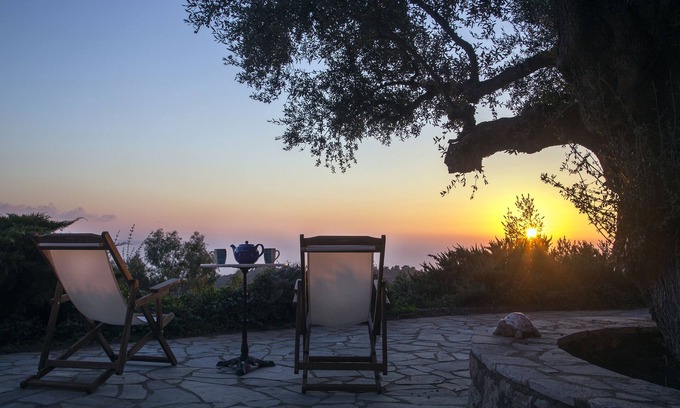 Lepreo Cottage | Country House in olive grove with stunning sea views