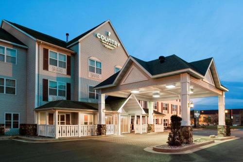Stevens Point Hotel | Country Inn & Suites by Radisson, Stevens Point, WI