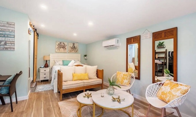 Palm Beach Gardens House | Couples retreat in paradise , 9 mnts to the beach! 🌴