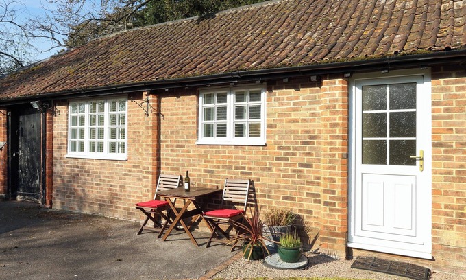 Upton St. Leonards Cottage | Court Cottage - UK49274
