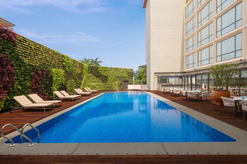 Niravade Hotel | Courtyard by Marriott Goa Colva