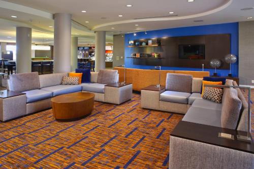 Hamilton Hotel | Courtyard by Marriott Hamilton