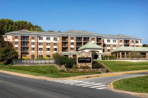 Newark Hotel | Courtyard by Marriott Newark-University of Delaware
