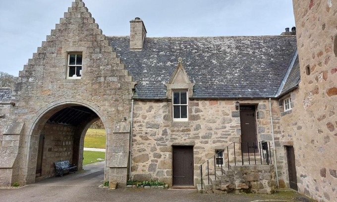 Banchory House | Courtyard Cottage - Drum Castle
