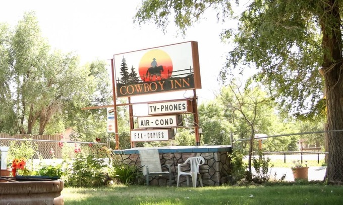 Edgemont Hotel | Cowboy Inn