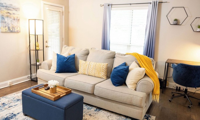 Charlotte Apartment | Cozy 1-bedroom apartment near downtown CLT w/free parking & WIFI