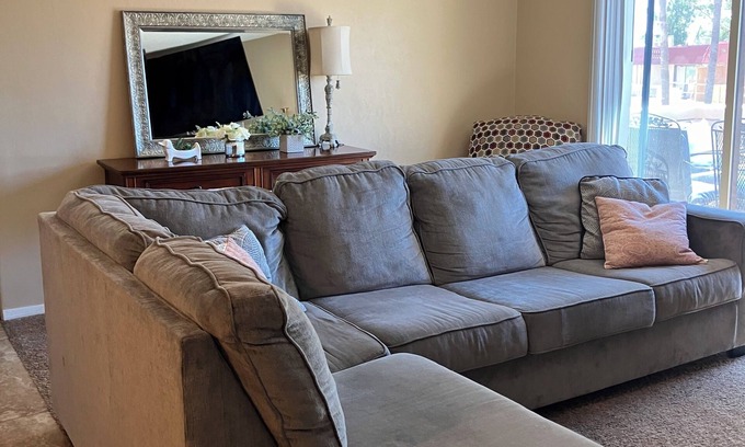 Casas Adobes Condo | Cozy 2-bedroom condo with WiFi, AC, and a community pool in serene Tucson.