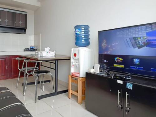 Cileunyi Apartment | COZY 2BR Pinewood Apt Jatinagor with Wi-Fi n Pool by 2ndHome