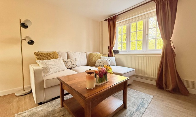 New Forest District Cottage | Cozy 3bed New Forest Cottage-Nearby Paultons Park-Peppa Pig World-Fully equipped