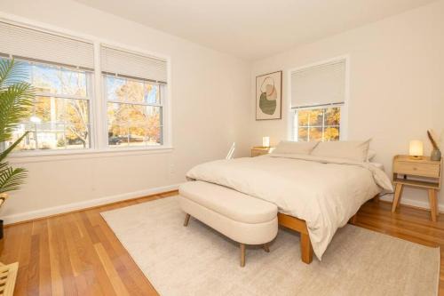 White Oak Apartment | Cozy 4 BD Retreat w Free Parking