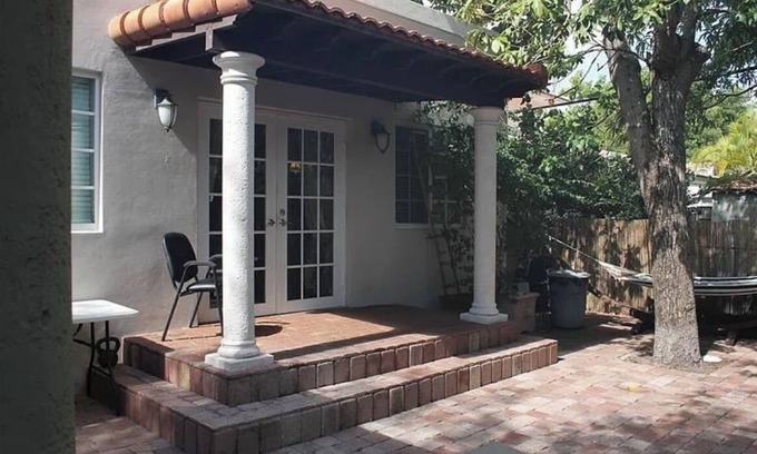 The Roads Villa | Cozy 4 bedroom Villa in the heart of Miami