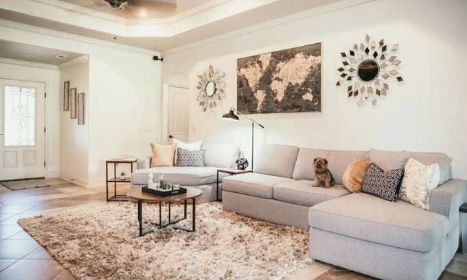 Rogers House | Cozy 4 BR home - Pet friendly