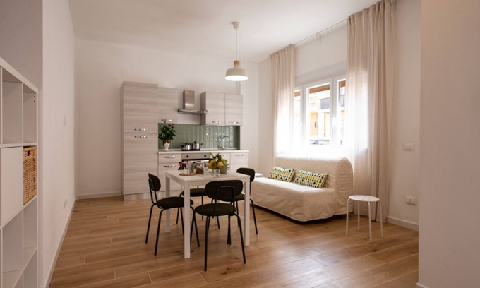 Piombino Apartment | Cozy 40 sqm studio, for 4 people, located on the ground floor of a modern building. The property is located in a strategic area of ​Piombino, an ideal starting point for exploring the city and the Tuscan coast. A few minutes from the historic center