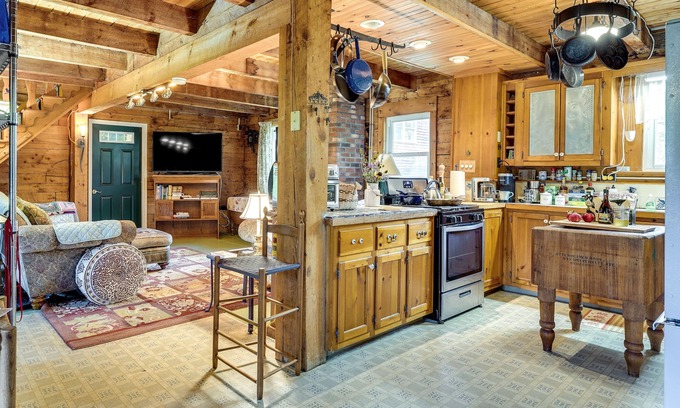 Town of Beekmantown Cabin | Cozy Adirondack Cabin Retreat in West Chazy!
