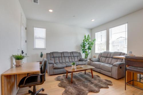 Woodland House | Cozy and Convenient Residential Duplex in Woodland