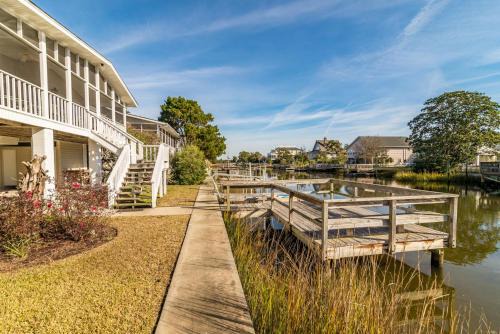 Litchfield by the Sea House | Cozy and Tranquil Creekfront Cottage in Litchfield