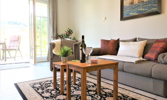 Ostseebad Dierhagen Apartment | Cozy apartment with south-facing terrace and pet-friendly