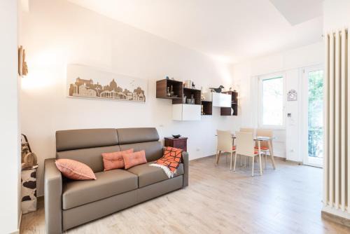 Campo di Marte Apartment | Cozy Apartment Alberti Lift, Terraces, Free Parking