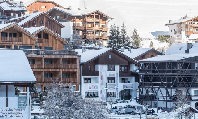 San Cassiano Apartment | Cozy Apartment "Dolomieu 21" with Mountain View & Wi-Fi