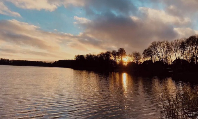 Cammin Apartment | Cozy Apartment in a fomer Train Station at Lake Cammin