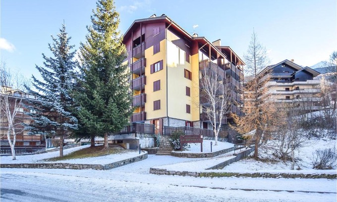 Aprica Apartment | Cozy Apartment In Aprica With Wifi