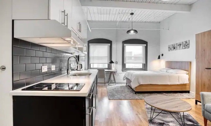 Downtown Hartford Apartment | Cozy apartment in charming Hartford with AC, WiFi